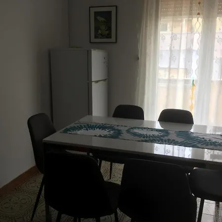Appartement Splendid In The Center Split